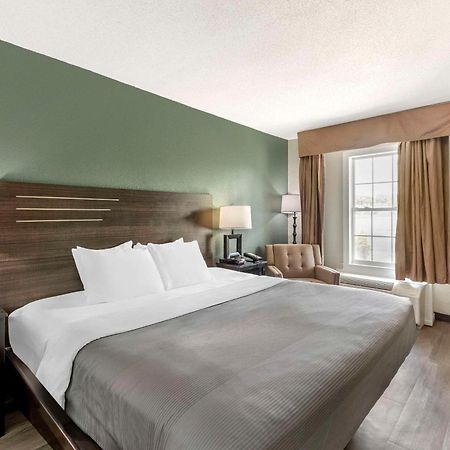 Quality Inn & Suites Santee Buitenkant foto