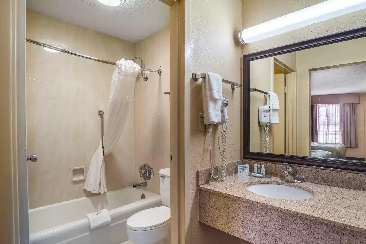 Quality Inn & Suites Santee Buitenkant foto