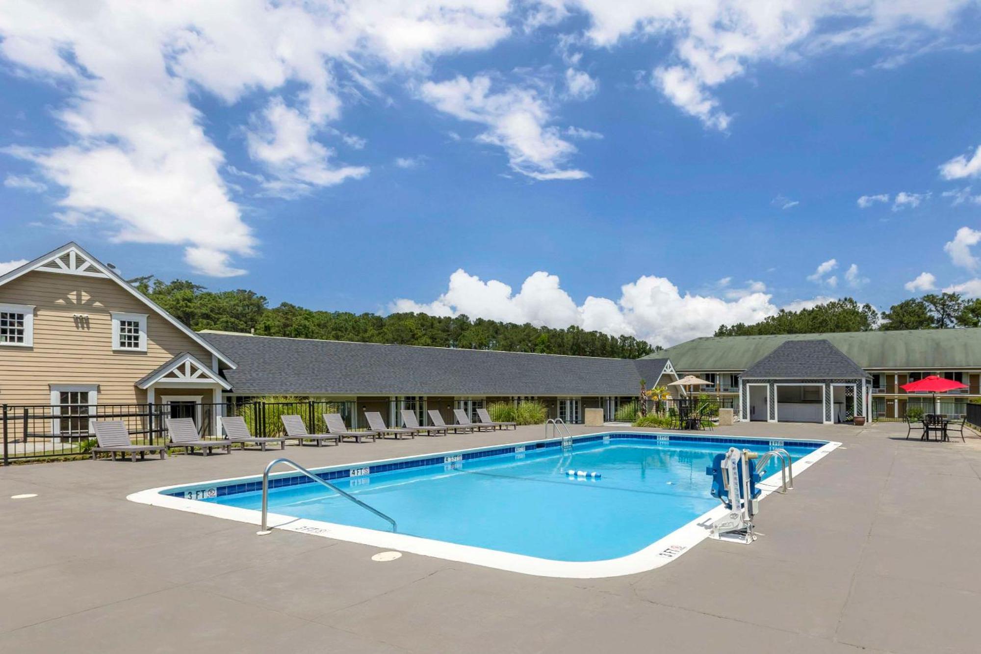 Quality Inn & Suites Santee Buitenkant foto