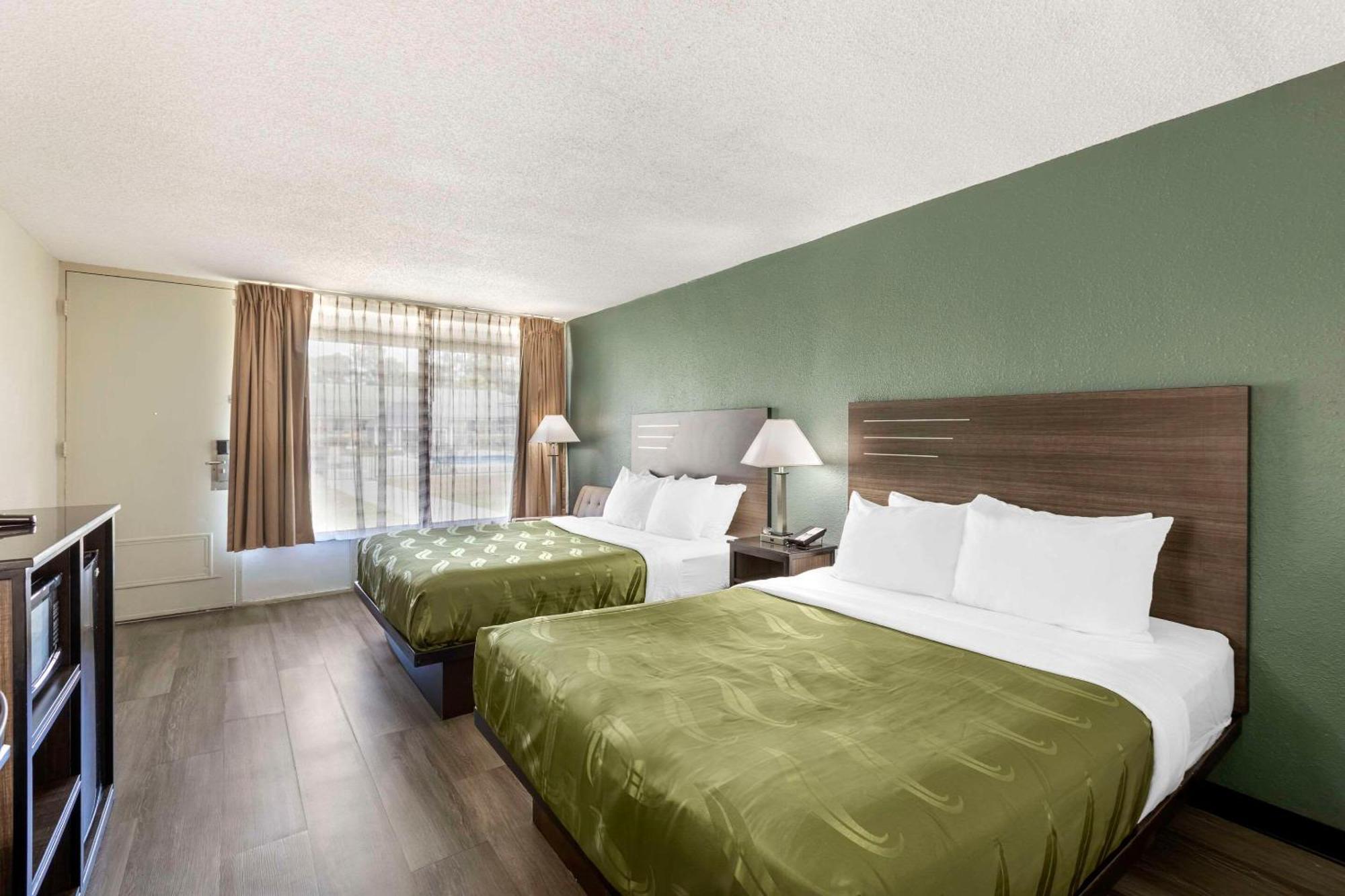 Quality Inn & Suites Santee Buitenkant foto