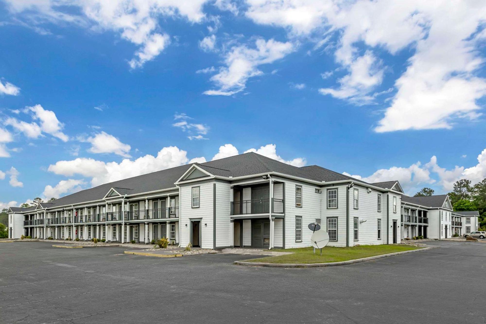 Quality Inn & Suites Santee Buitenkant foto
