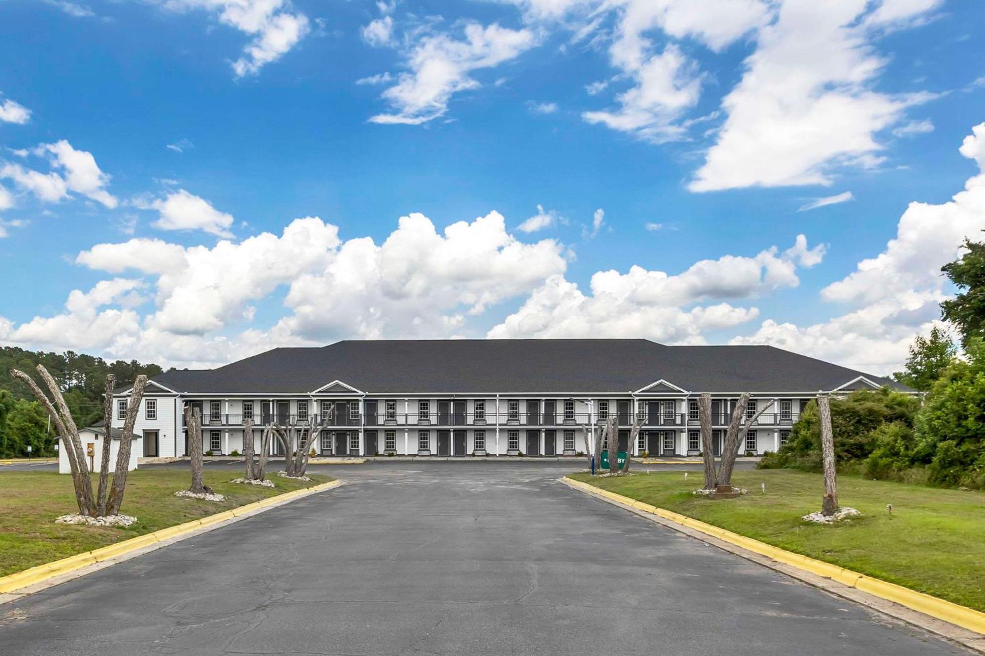 Quality Inn & Suites Santee Buitenkant foto